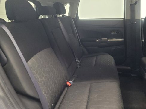 Used 2021 Mitsubishi Outlander Sport ES image 19