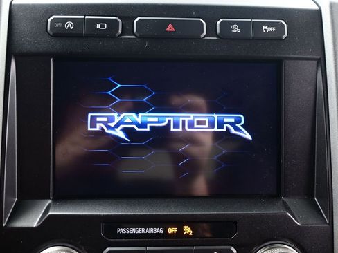 Used 2020 Ford F150 Raptor w/ Equipment Group 802A Luxury image 17