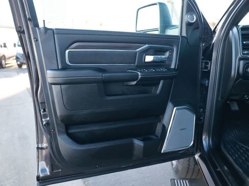 New 2026 RAM 3500 Laramie AWD/4WD image 13