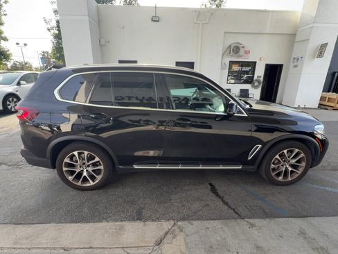 Used 2022 BMW X5 xDrive40i w/ Premium Package AWD/4WD image 7