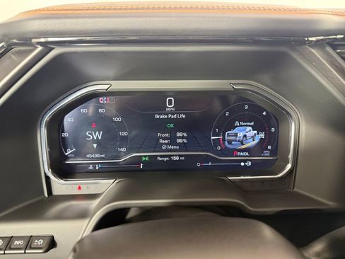 Used 2024 GMC Sierra 2500 AT4 w/ AT4 Premium Plus Package AWD/4WD image 31