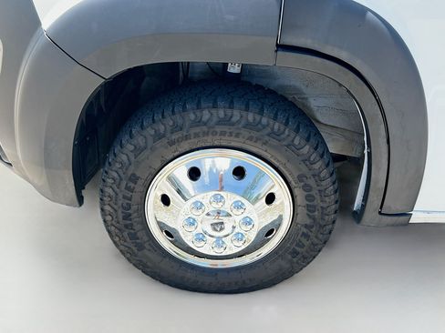 Used 2023 RAM ProMaster 3500 w/ Lane Management Group FWD image 13