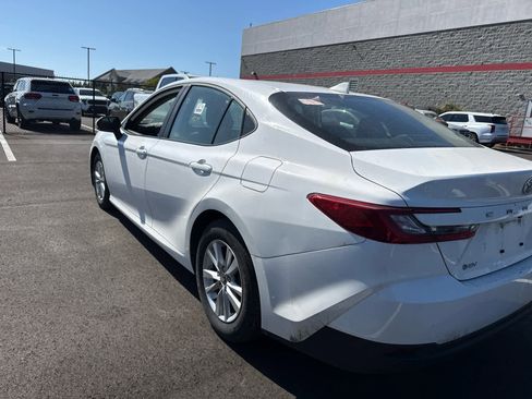 Used 2025 Toyota Camry LE FWD image 3