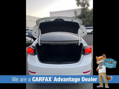 Used 2016 Hyundai Elantra SE image 23