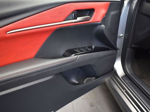 Used 2025 Toyota Camry XSE image 11