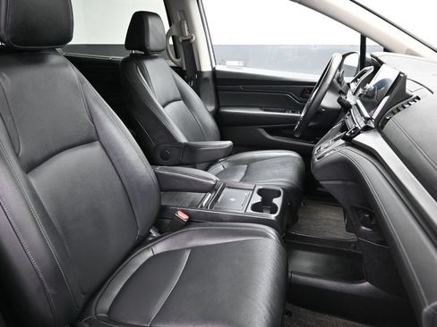 Used 2025 Honda Odyssey EX-L image 11