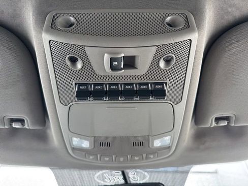 Used 2019 Ford F350 Lariat w/ Chrome Package image 22