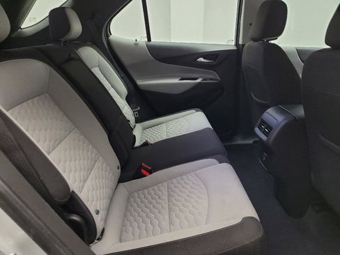 Used 2021 Chevrolet Equinox LS AWD/4WD image 19