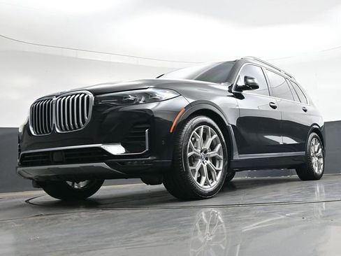 Used 2021 BMW X7 xDrive40i w/ Premium Package AWD/4WD image 35