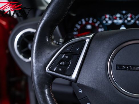Used 2016 Chevrolet Camaro SS RWD image 34