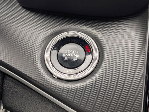 Used 2025 Jeep Grand Cherokee Altitude AWD/4WD image 23