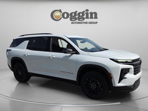 New 2026 Chevrolet Traverse LT w/ Midnight/Sport Edition FWD image 7