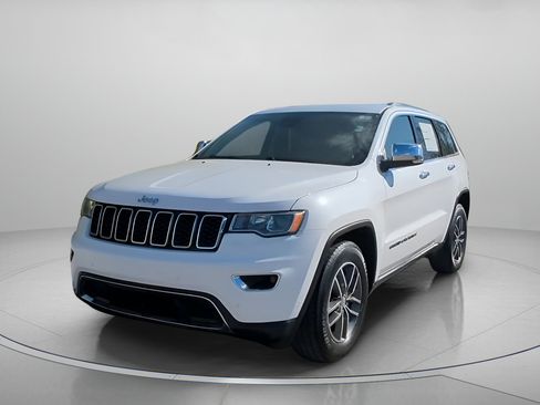 Used 2018 Jeep Grand Cherokee Limited image 10
