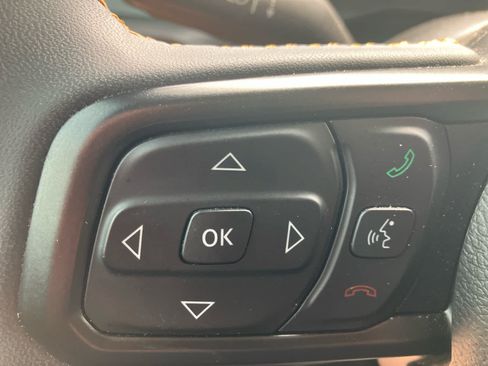 Used 2024 Jeep Wrangler Unlimited AWD/4WD image 18