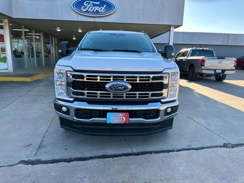 Used 2025 Ford F350 XLT image 11