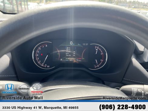 Used 2025 Toyota RAV4 XLE AWD/4WD image 16