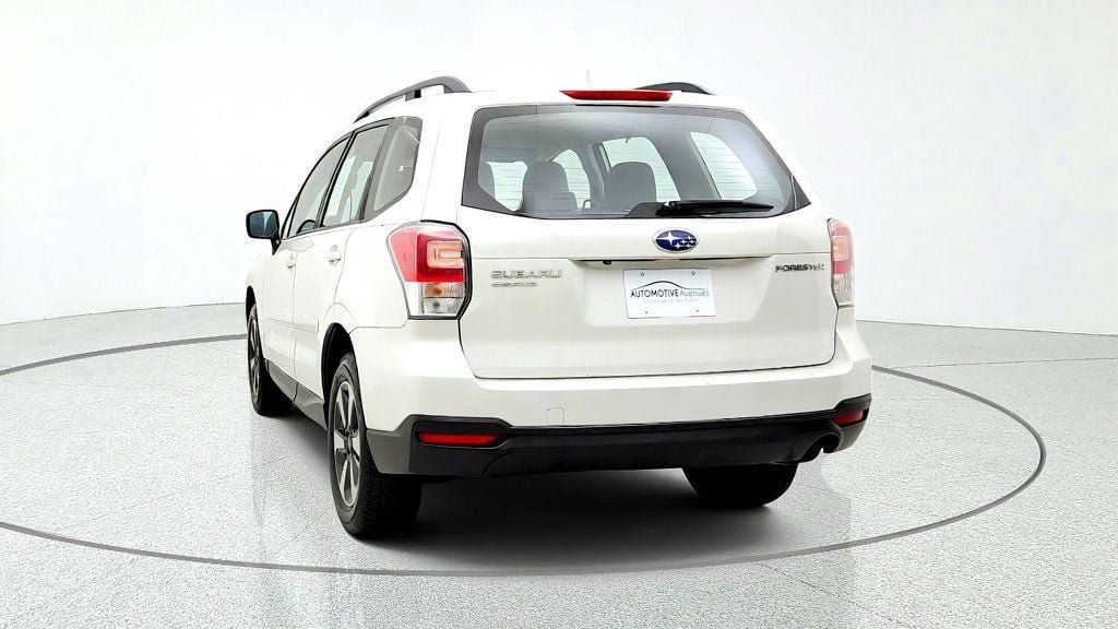Used 2018 Subaru Forester 2.5i w/ Alloy Wheel Package AWD/4WD image 6