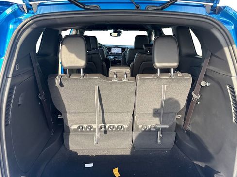 New 2026 Chrysler Pacifica Select image 11
