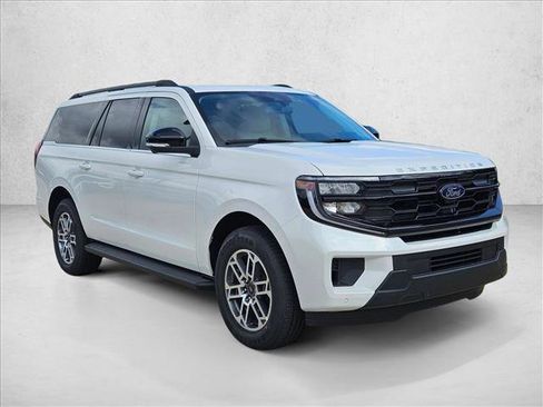New 2026 Ford Expedition Max Active RWD image 7