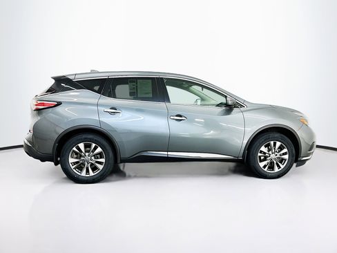 Used 2018 Nissan Murano S image 10