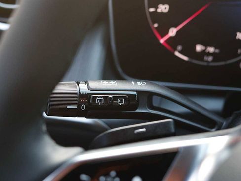 Used 2026 Mercedes-Benz GLC 300 GLC 300 image 17