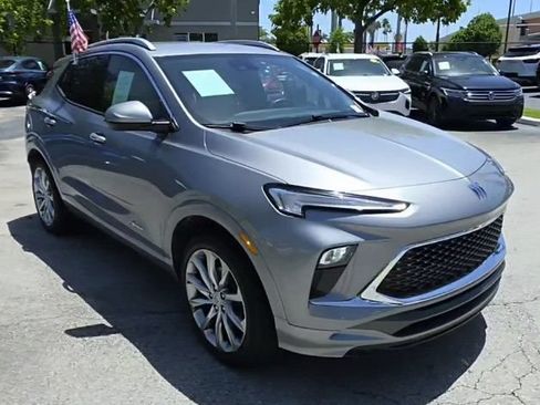 Used 2024 Buick Encore GX Avenir AWD/4WD image 2