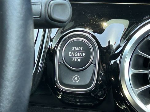Used 2023 Mercedes-Benz GLA 250 image 17