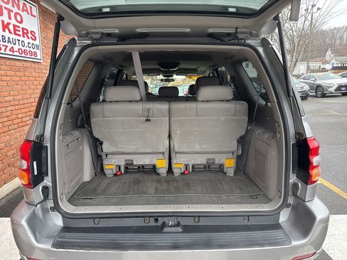 Used 2004 Toyota Sequoia SR5 image 43
