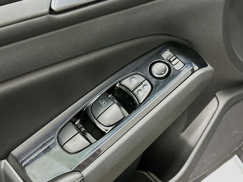 Used 2023 Nissan Altima 2.5 SV image 15