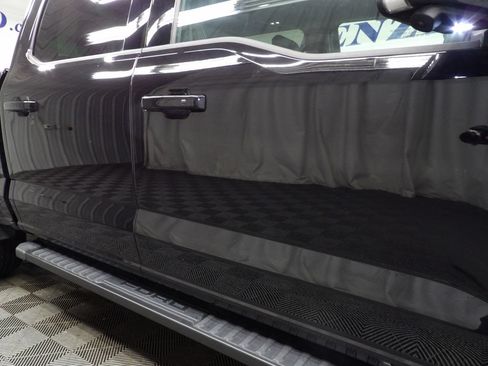Used 2025 Ford F150 Lariat AWD/4WD image 42