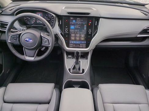 Used 2025 Subaru Outback Limited image 16