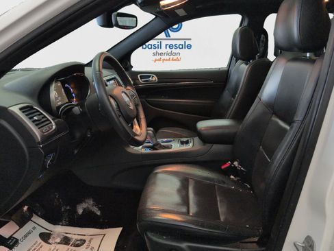 Used 2018 Jeep Grand Cherokee Limited w/ Luxury Group II image 12