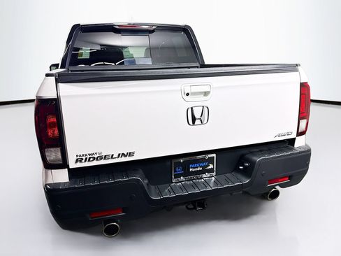Used 2023 Honda Ridgeline Black Edition image 8