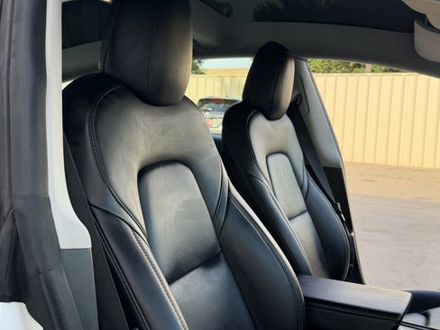Used 2022 Tesla Model 3 Long Range AWD/4WD image 31