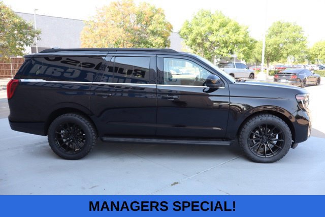 Used 2025 Ford Expedition Max Active AWD/4WD image 5