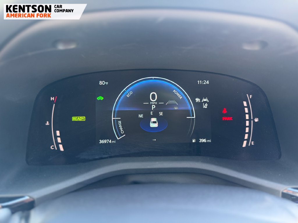 Used 2025 Toyota Camry SE FWD image 13