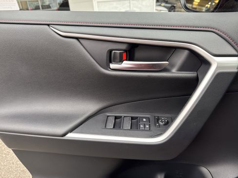 Certified 2025 Toyota RAV4 XSE image 23