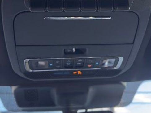 Used 2025 Ford F150 Raptor image 19