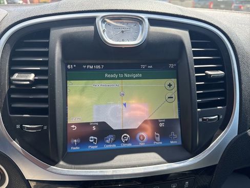 Used 2013 Chrysler 300 C image 15