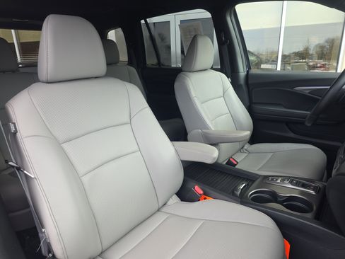 Used 2023 Honda Passport EX-L image 13