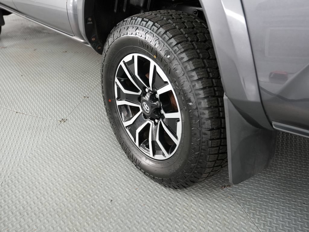 Used 2021 Toyota Tacoma TRD Sport w/ Technology Package AWD/4WD image 57