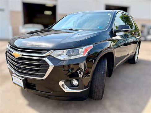 Used 2019 Chevrolet Traverse LT AWD/4WD image 2
