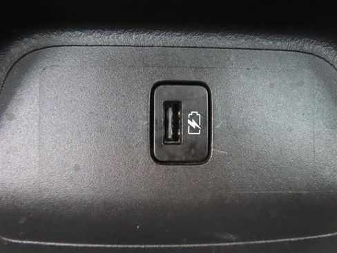 Used 2025 Nissan Sentra SV FWD image 30