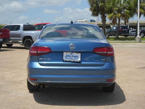 Used 2016 Volkswagen Jetta SE FWD image 5