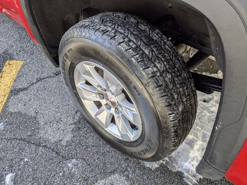 Used 2019 GMC Sierra 1500 SLE w/ SLE Value Package image 37