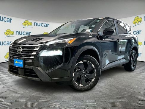 Used 2025 Nissan Rogue SV image 3
