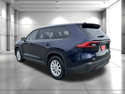 Used 2024 Toyota Grand Highlander AWD image 6