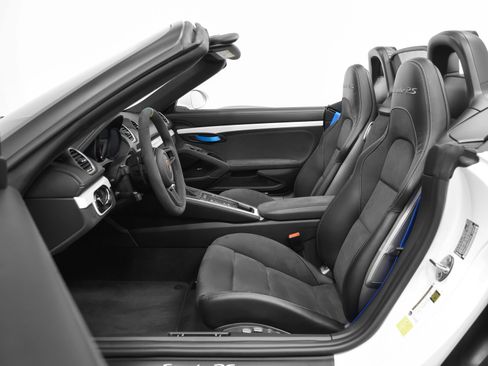 Certified 2025 Porsche 718 Boxster Spyder RS w/ Light Design Package RWD image 60