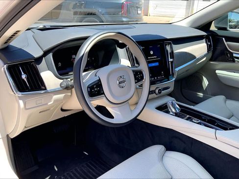 Used 2024 Volvo S90 B6 Ultimate w/ Protection Package Premier AWD/4WD image 18