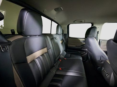 Used 2022 Nissan Frontier SV RWD image 28